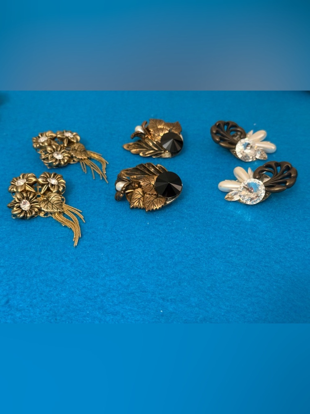 Vintage-Inspired Gold and Black Floral Clip-On Earrings - Set of 3